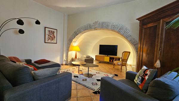 Maison Nimes 5 pièce(s) 145.57m²