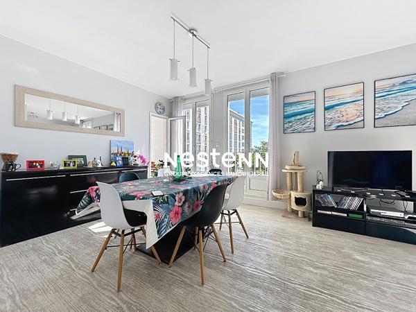 Appartement - 4 pièces - 69 m² - QUIMPER - Proche des commerces
