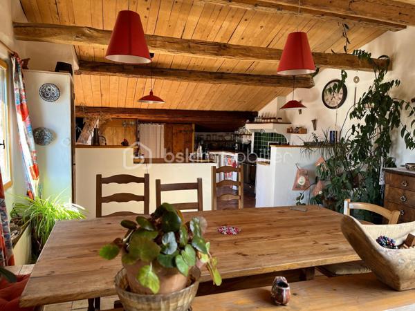 Maison ancienne de 383 m²