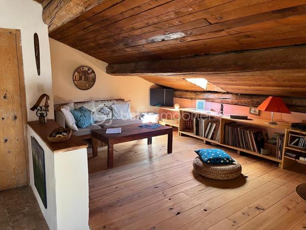 Maison ancienne de 383 m²