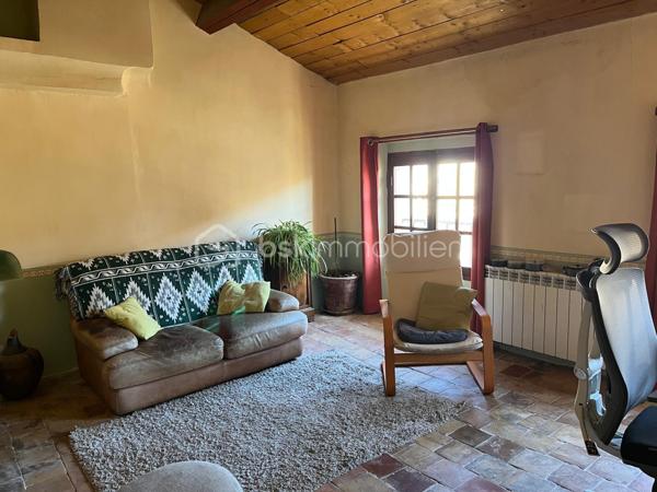 Maison ancienne de 383 m²