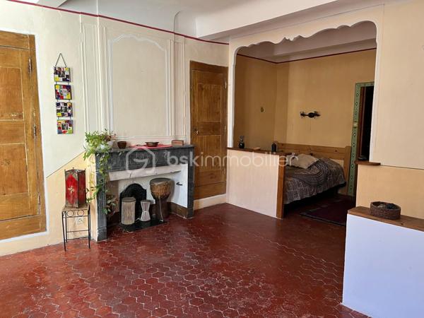 Maison ancienne de 383 m²