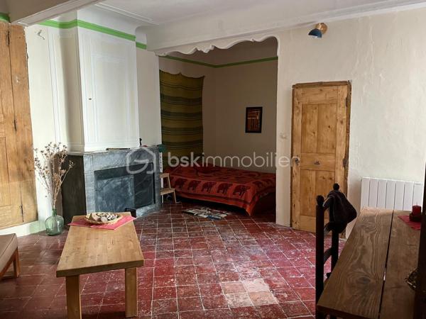 Maison ancienne de 383 m²