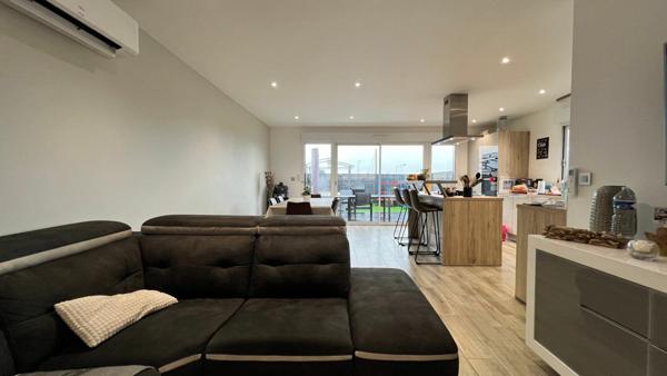 Immeuble à vendre    5 pièces • 127,30 m2 Bétheny