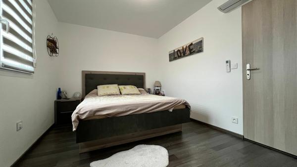 Immeuble à vendre    5 pièces • 127,30 m2 Bétheny