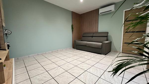 Immeuble à vendre    5 pièces • 127,30 m2 Bétheny