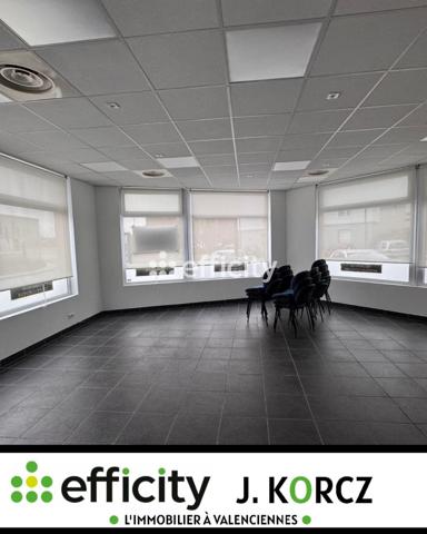 Local Commercial 12 pièces - 196 m²
