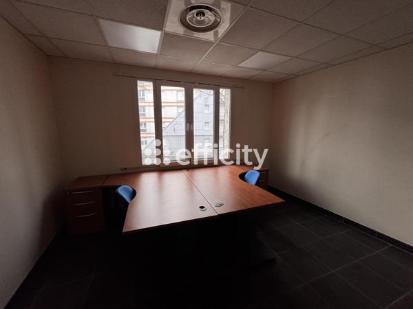 Local Commercial 12 pièces - 196 m²