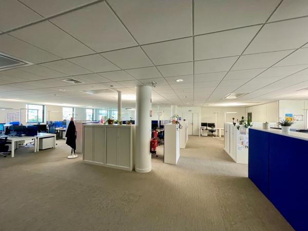 A LOUER BUREAUX 390 M2 MARGNY LES COMPIEGNE