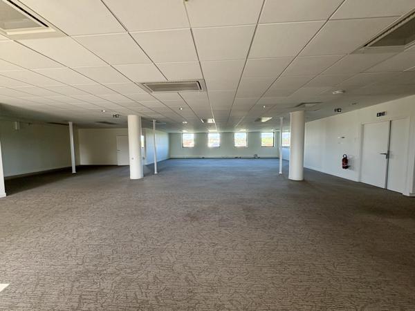 A LOUER BUREAUX 390 M2 MARGNY LES COMPIEGNE