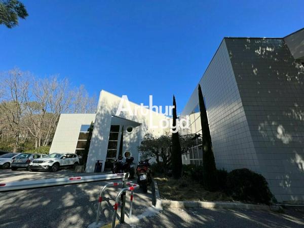 Bureaux 332 m² en R+1 - Top emplacement - Sophia Antipolis