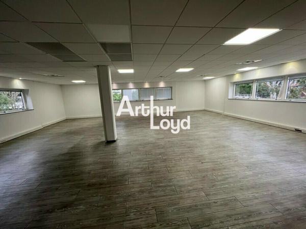 Bureaux 332 m² en R+1 - Top emplacement - Sophia Antipolis