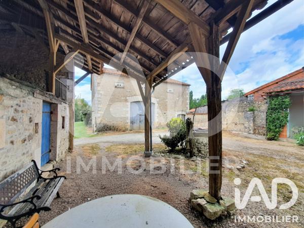 Maison à vendre 7 pièces 286 m² Chasseneuil-sur-Bonnieure