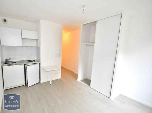 Appartement à louer 1 pièce 20m² Maubeuge (59600)