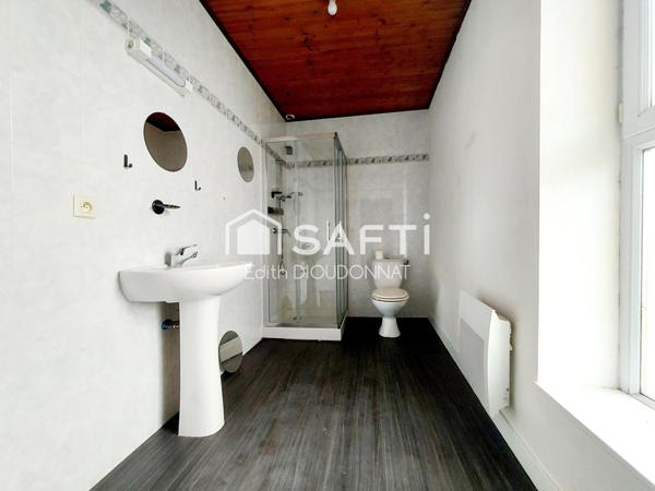 Maison de bourg sur 2 niveaux