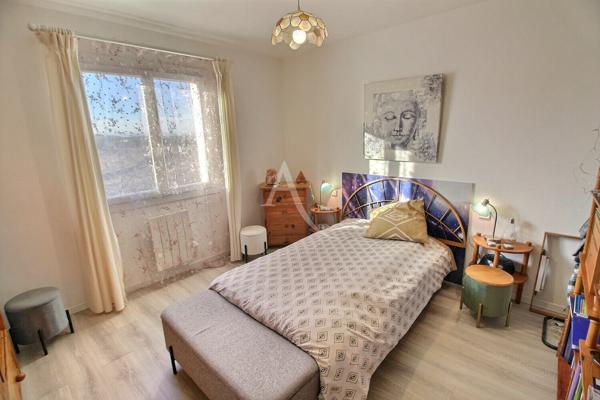 VILLA PLAIN PIED 4 FACES AVEC 3 CHAMBRES ET GARAGE