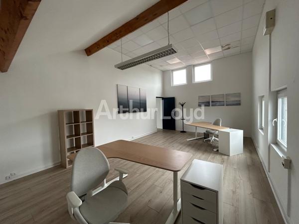 Bureaux à vendre à Marly lumineux avec parkings et rénovation récente