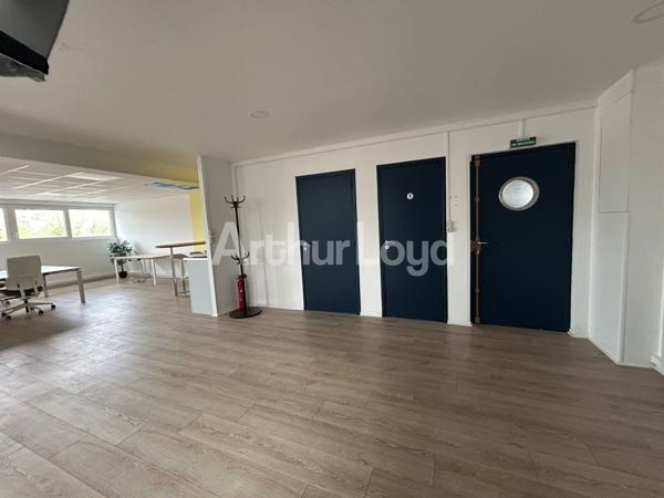 Bureaux à vendre à Marly lumineux avec parkings et rénovation récente