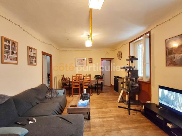 Vente
                Appartement86 m² - 4 Pièces -
                    DOLE (39100)