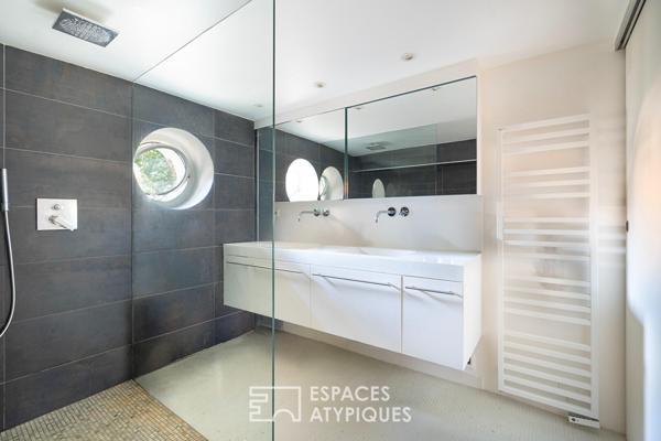 Triplex esprit maison au calme d’une impasse verdoyante