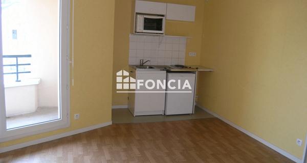 Location Studio 23.37 m² - Chartres 28000