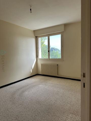 Appartement en bord de mer avec vue