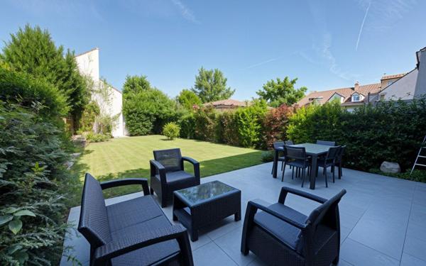 Maison à vendre    6 pièces • 120 m2 Bailly-Romainvilliers