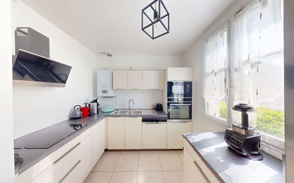 Maison à vendre    6 pièces • 120 m2 Bailly-Romainvilliers