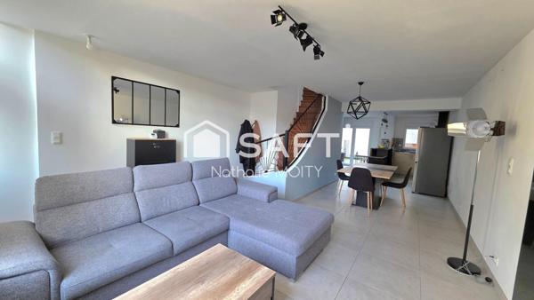 Belle maison T4 rénovée, en centre ville avec cour et garage