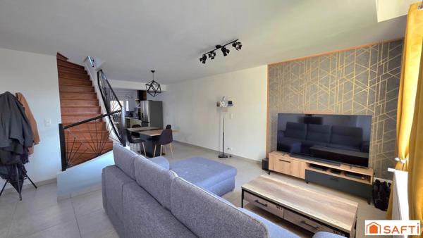 Belle maison T4 rénovée, en centre ville avec cour et garage