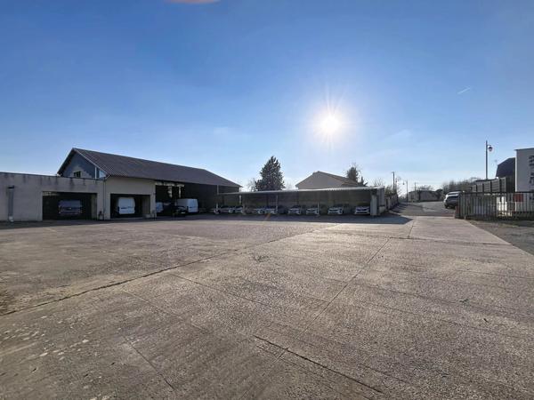 Vente Bureau 13 pièces 703 m2 à Soissons