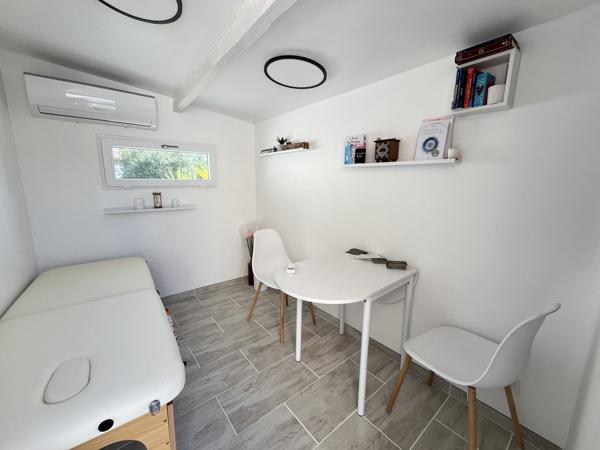 Gignac-la-Nerthe (13180) Maison T4 95m2 sur 556 m2 de terrain piscine et place de parking