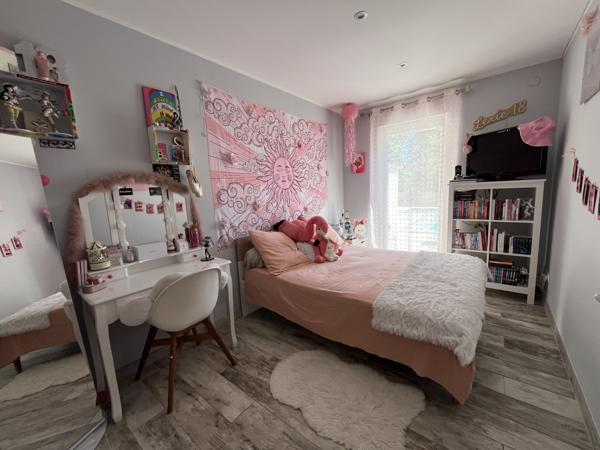 Gignac-la-Nerthe (13180) Maison T4 95m2 sur 556 m2 de terrain piscine et place de parking