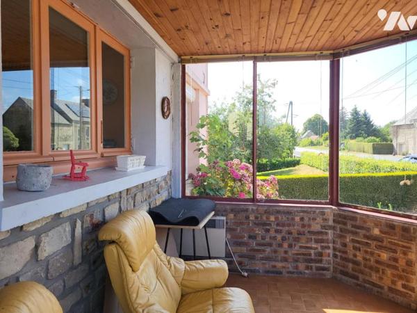 ST MARTIN DES BESACES : MAISON D'HABITATION AVEC JARDIN