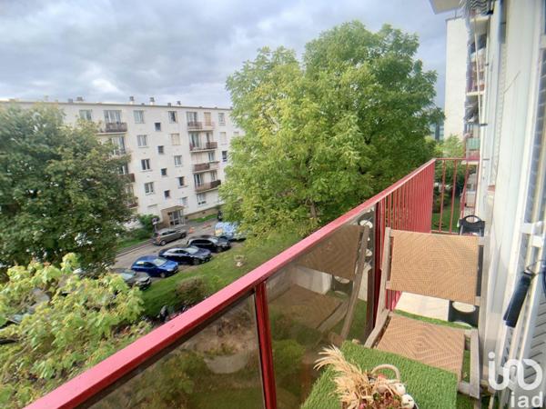 Location appartement 3 pièces 68 m² Colombes