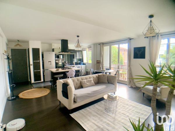 Location appartement 3 pièces 68 m² Colombes