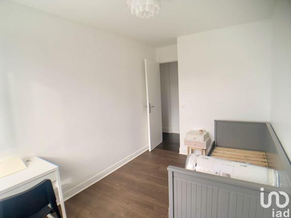 Location appartement 3 pièces 68 m² Colombes