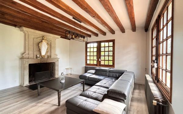 Maison à vendre    6 pièces •  Étampes