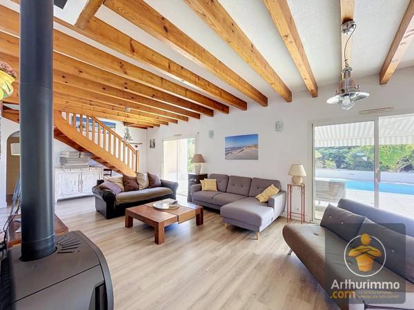 Vente                                                      Maison
                        
                     5 pièces                      168 m2                     à Aureilhan
