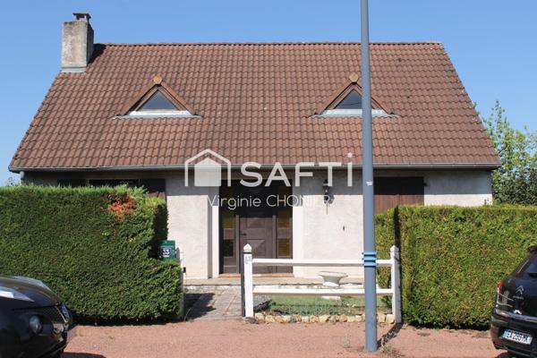 Maison avec vie de plain-pied élevée sur sous-sol complet