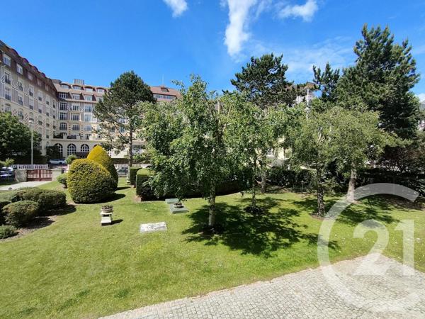 Appartement F3 à vendre  3 pièces - 60,01 m 2   DEAUVILLE  - 14