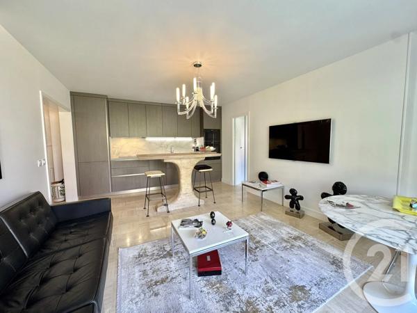 Appartement F3 à vendre  3 pièces - 60,01 m 2   DEAUVILLE  - 14