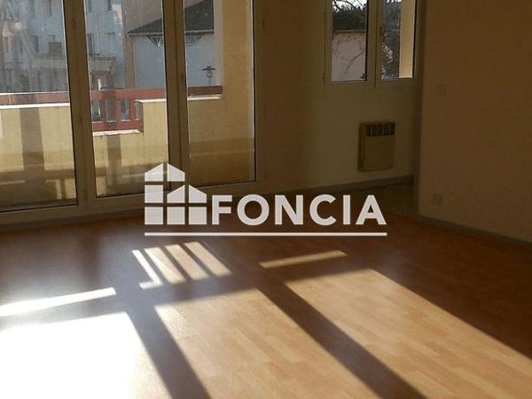 Location Appartement 2 pièces 55 m² - 30-32 RUE RONSARD Pau 64000