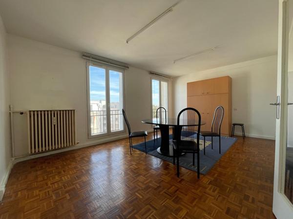 Appartement à LA GARENNE-COLOMBES, 92250 - 2 pièces 39m²