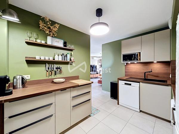 APPARTEMENT T2 DERNIER ETAGE - SAINT AUNES