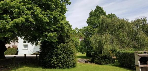 Dpt Vosges (88), à vendre BAINS LES BAINS immeuble 9 logements / Terrain de 2226 m² / Curistes