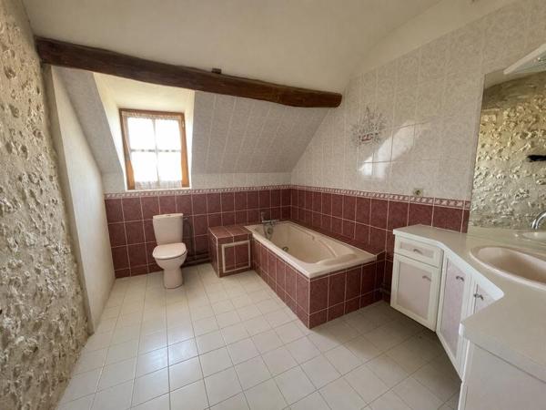 Maison à vendre 166 625 € Feings 6 p 167 m² DPE E