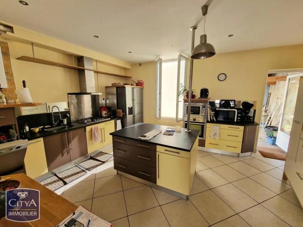 Maison à vendre 9 pièces 196m² Saumur (49400)
