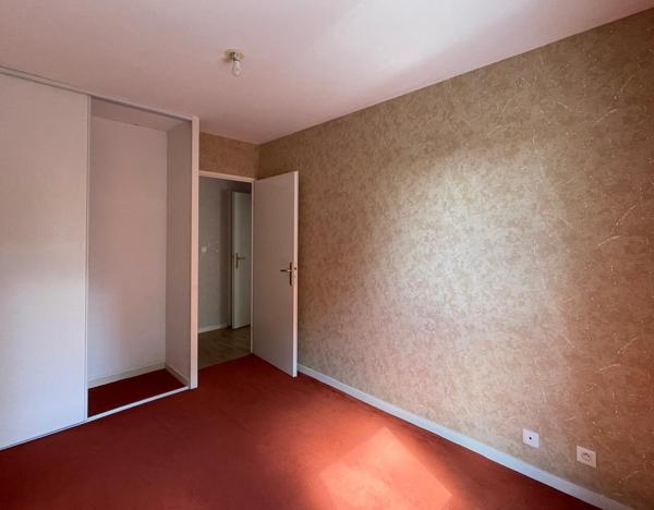 Appartement
         3 pièces
        - 64 m² 171 200 € *