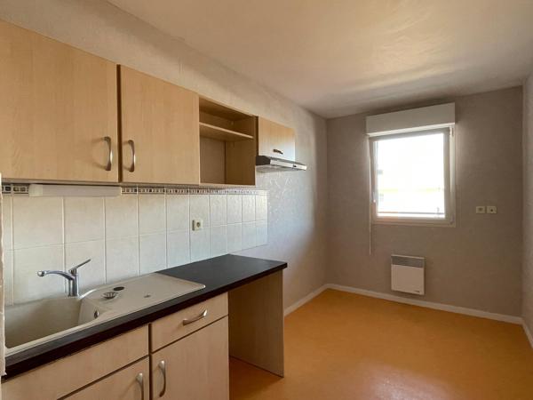 Appartement
         3 pièces
        - 64 m² 171 200 € *